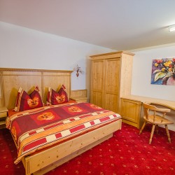 Austellungsstücke - Möbel Abverkauf - Tischlerei - Bett