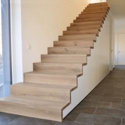 Stiege mit Stauraum - Tischlerei Salzburg